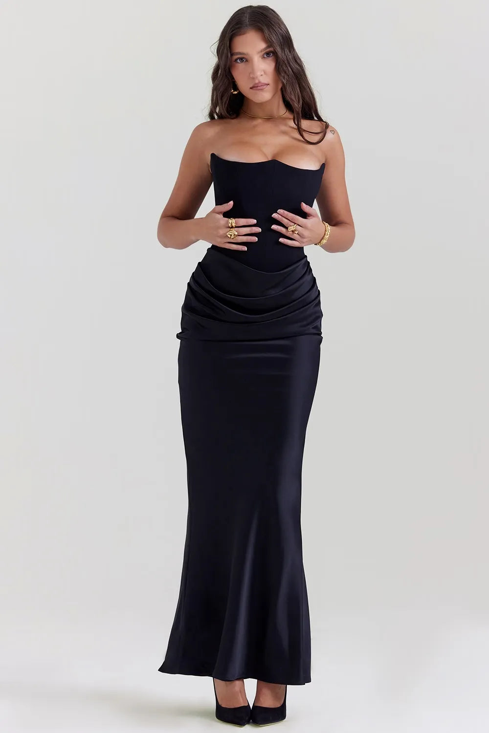 Lång Bandeau Satinklänning – Elegant (Röd, Vit, Svart)