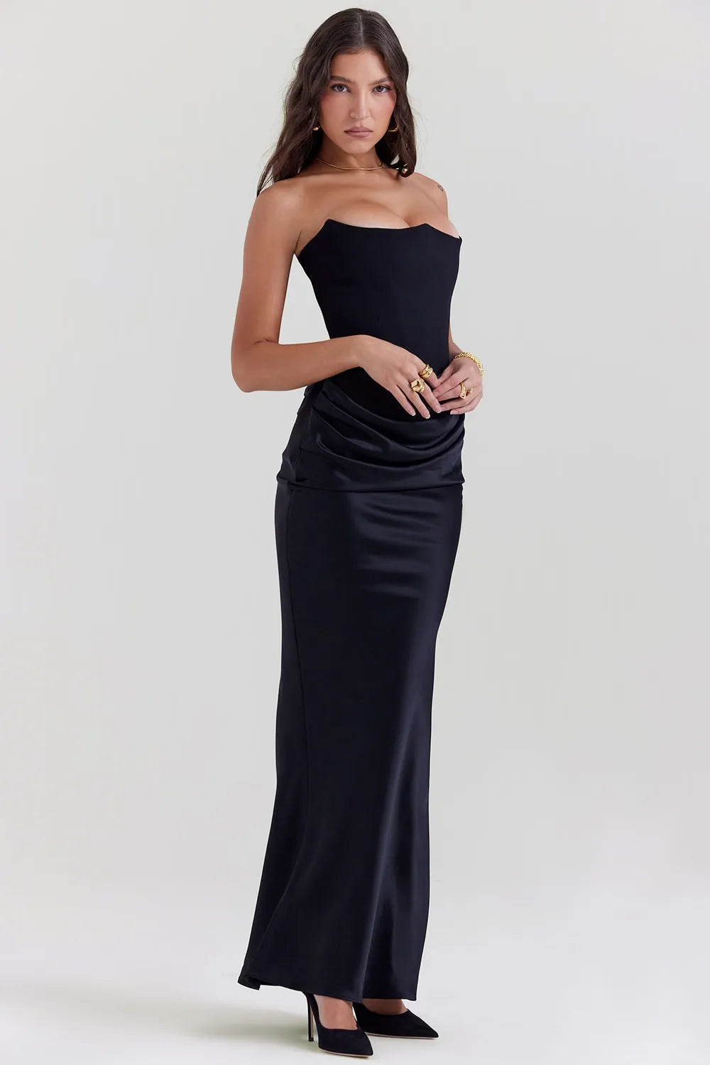 Lång Bandeau Satinklänning – Elegant (Röd, Vit, Svart)